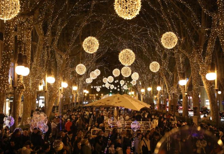 Christmas Lights Switch‑On, Palma