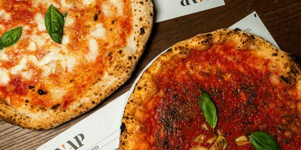Hero image for the guide 'Top Pizza Places in Mallorca'