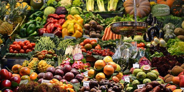 Hero image for the guide 'Mallorca Food Markets: Local Vegetable and Fish Markets, Supermarkets'