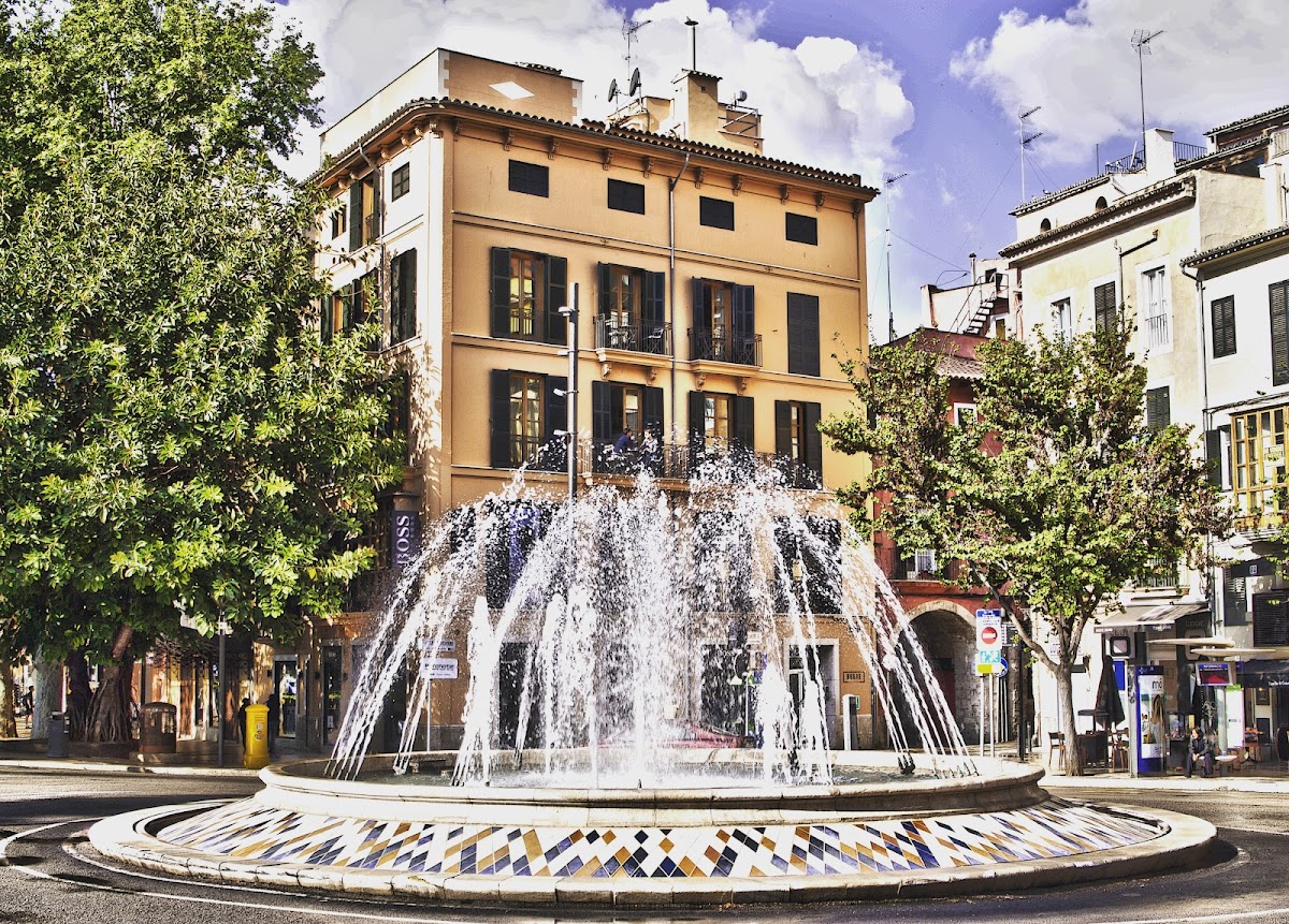 Plaça de la Reina