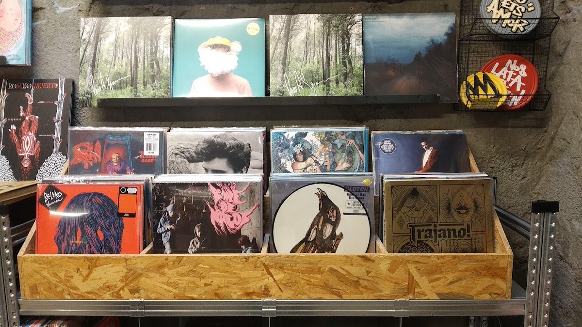 Rata Corner | bøker, musikk og kunst.