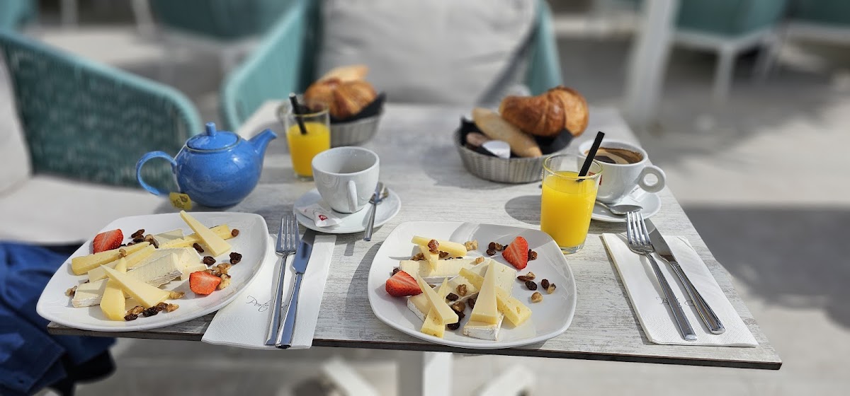 Porto Cari | Restaurante y Café