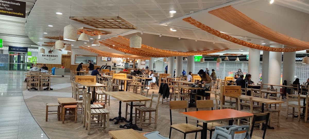 ES REBOST, Flygplats Palma - Terminal D