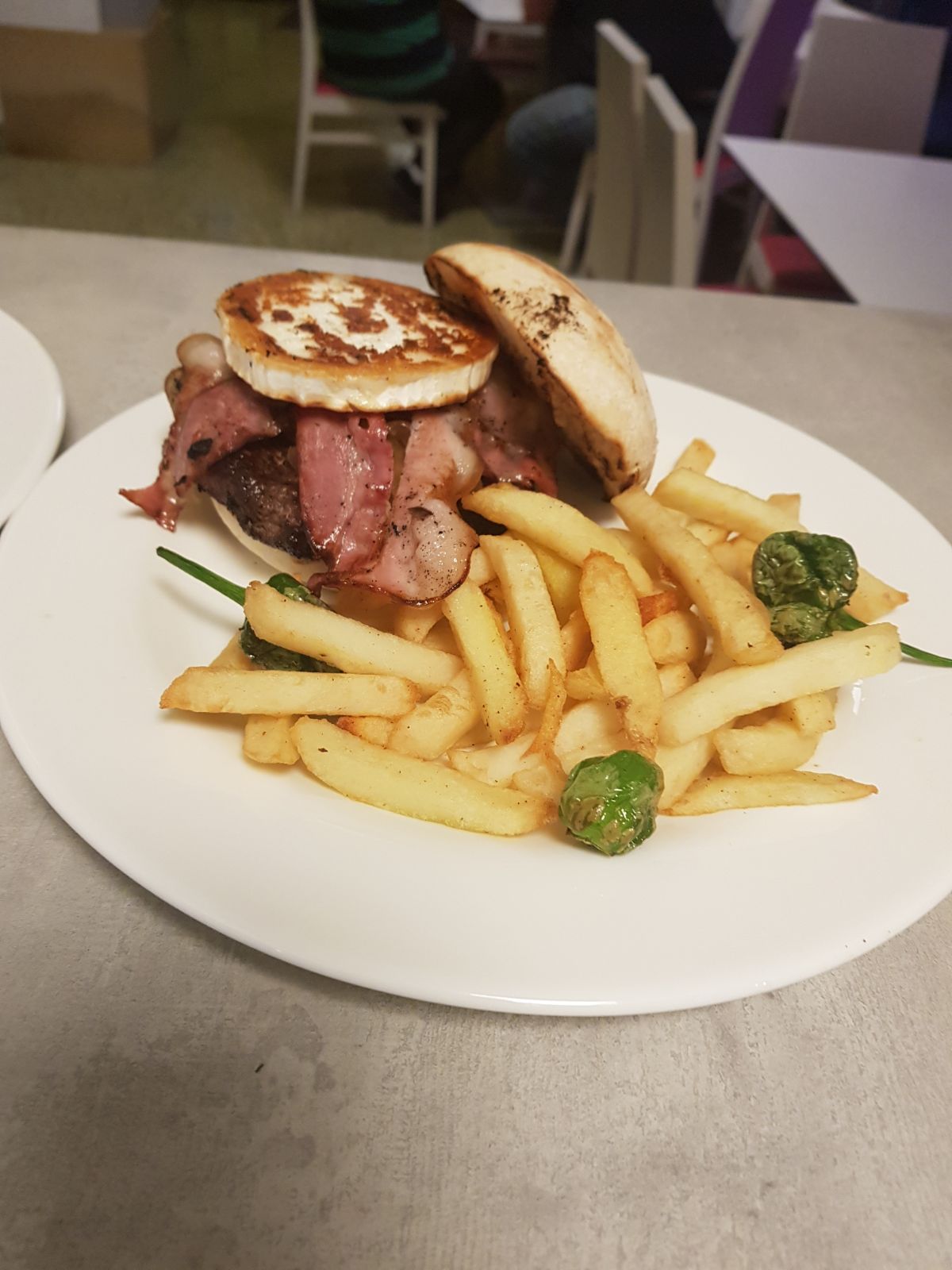 Restaurant M-46