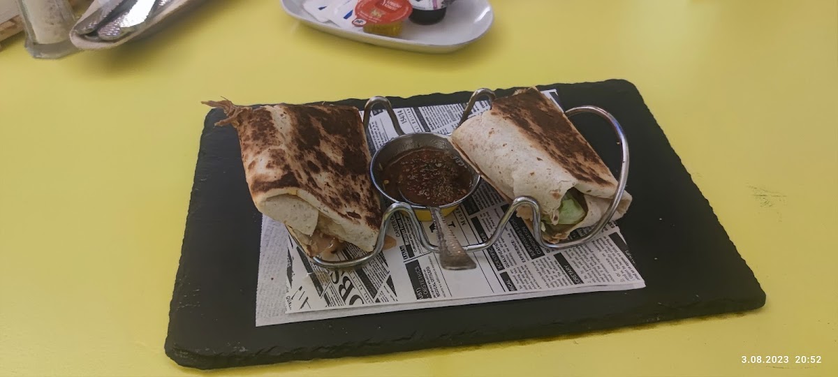 MI Cuate Restaurante