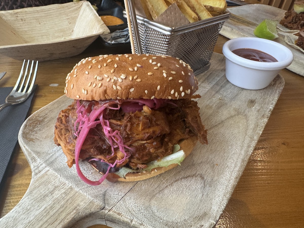 Manto Negro Tapas Bar