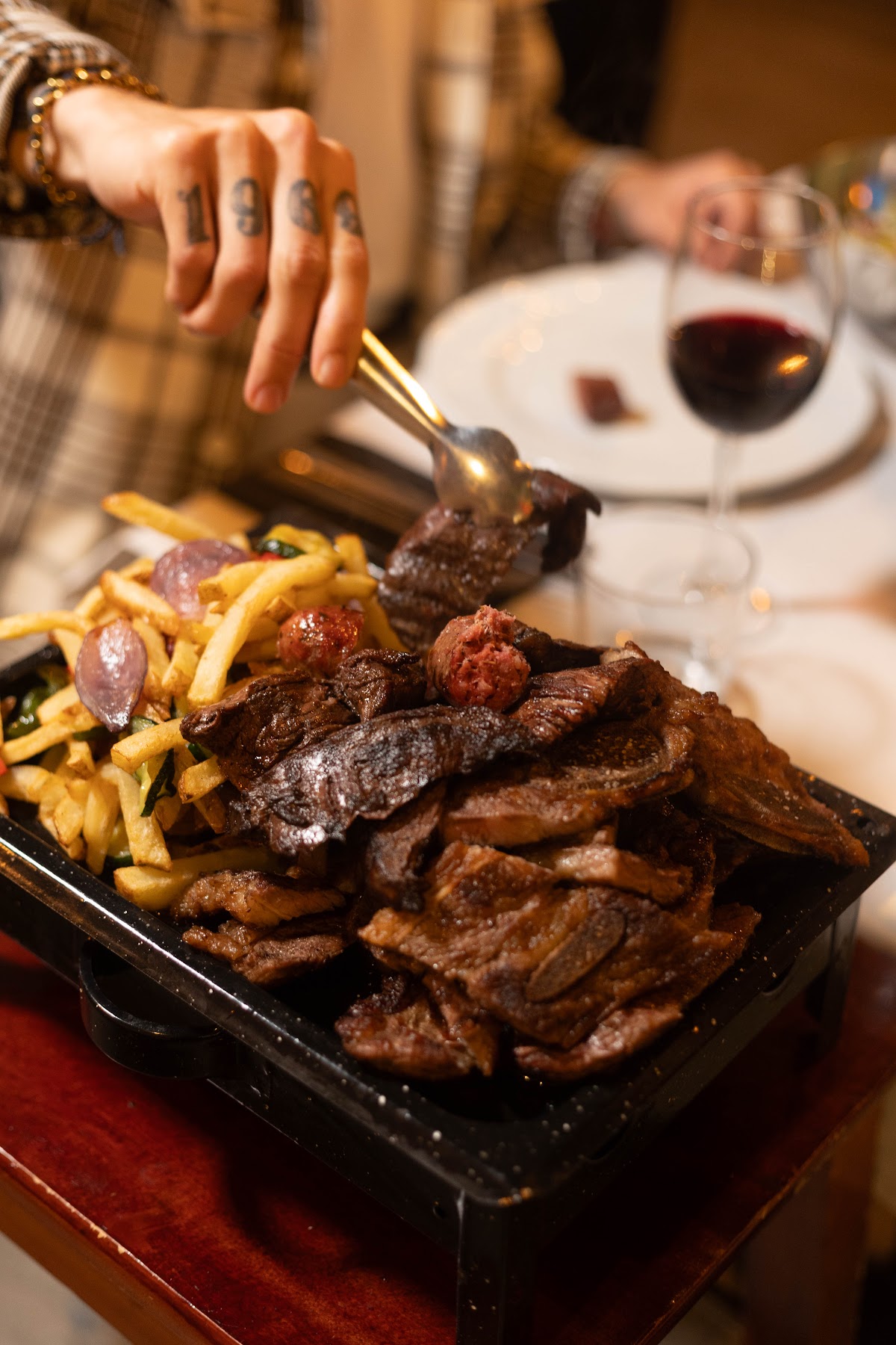 Tango Buffet- Parrilla & Vins