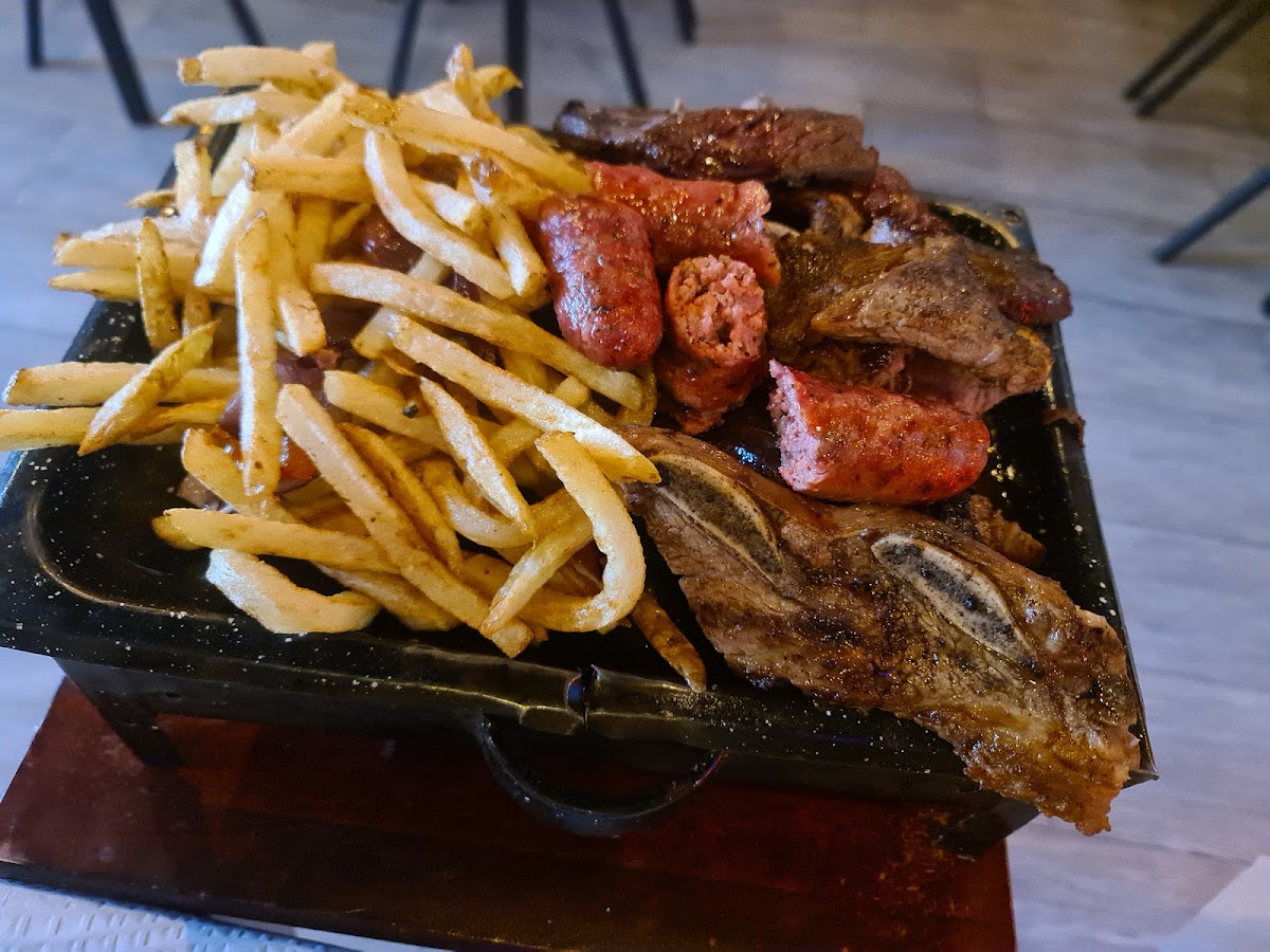Tango Buffet- Parrilla & Vins