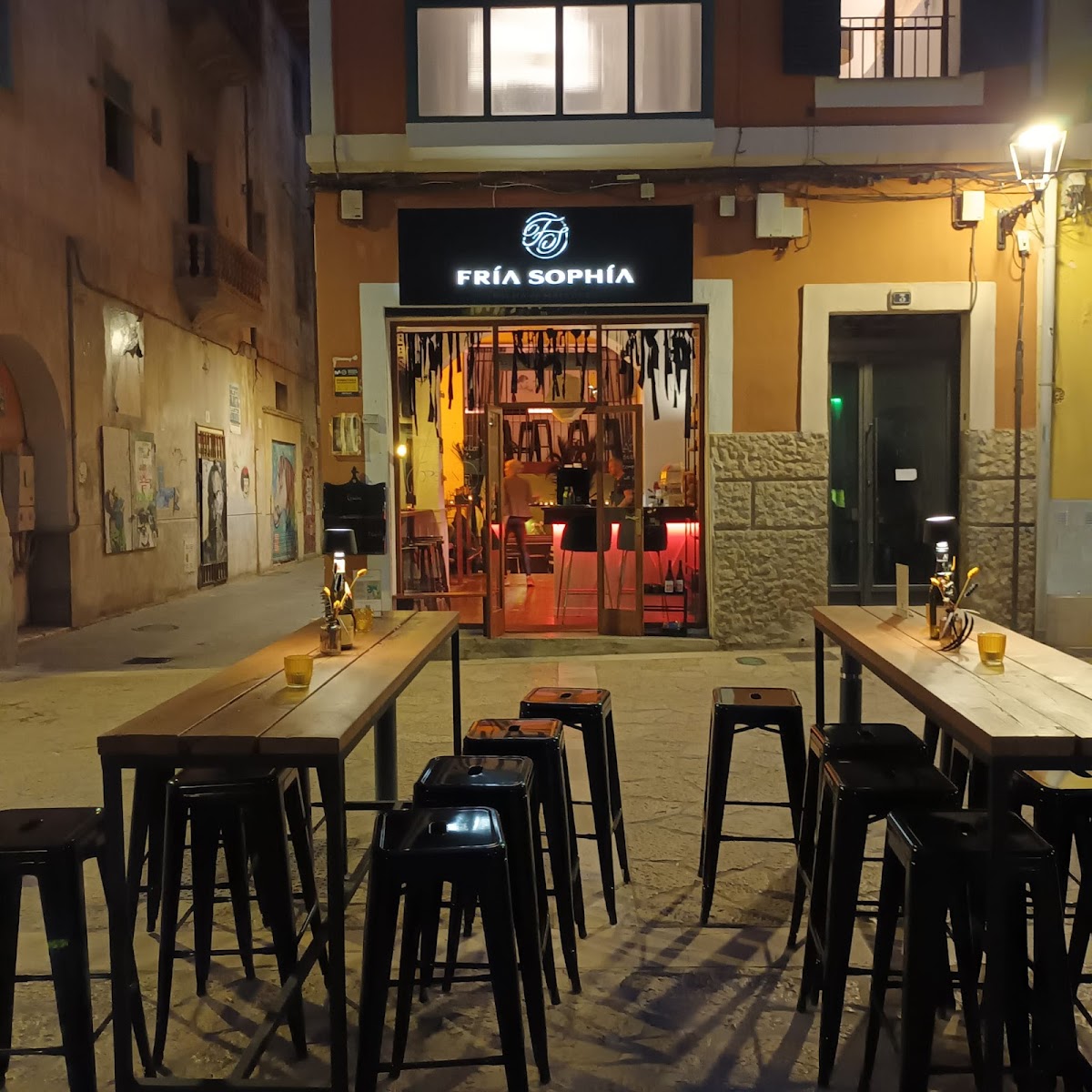 Fría Sophia Wein- und Champagnerbar