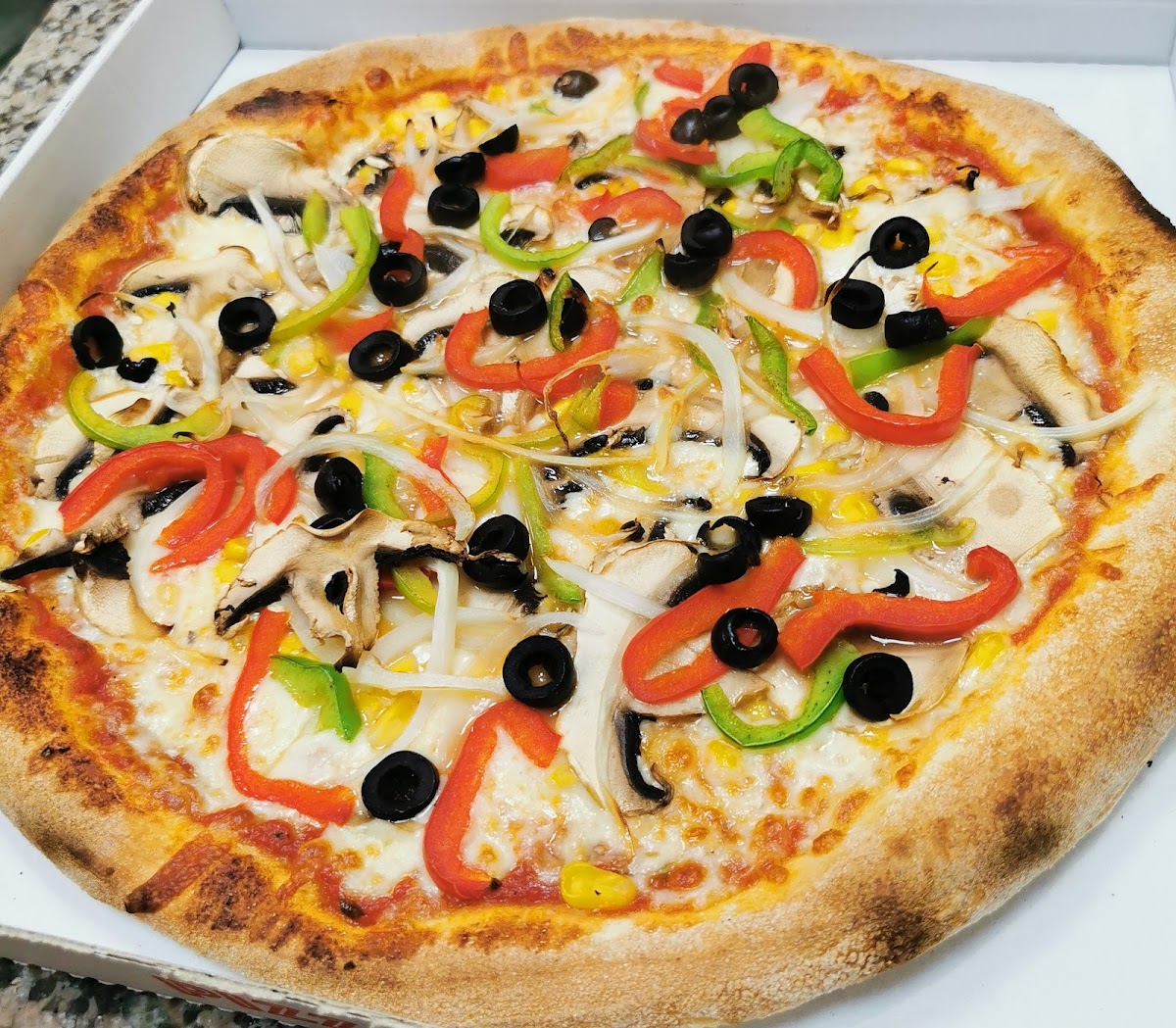 pizza + turkish bar Kebab y Pizza Restaurant