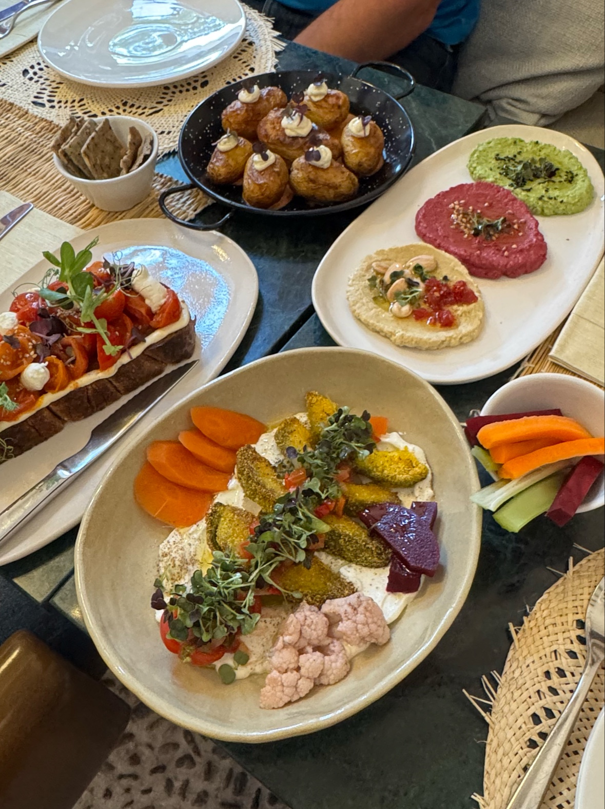 Mouna | Vegetarisches und veganes Restaurant in Palma