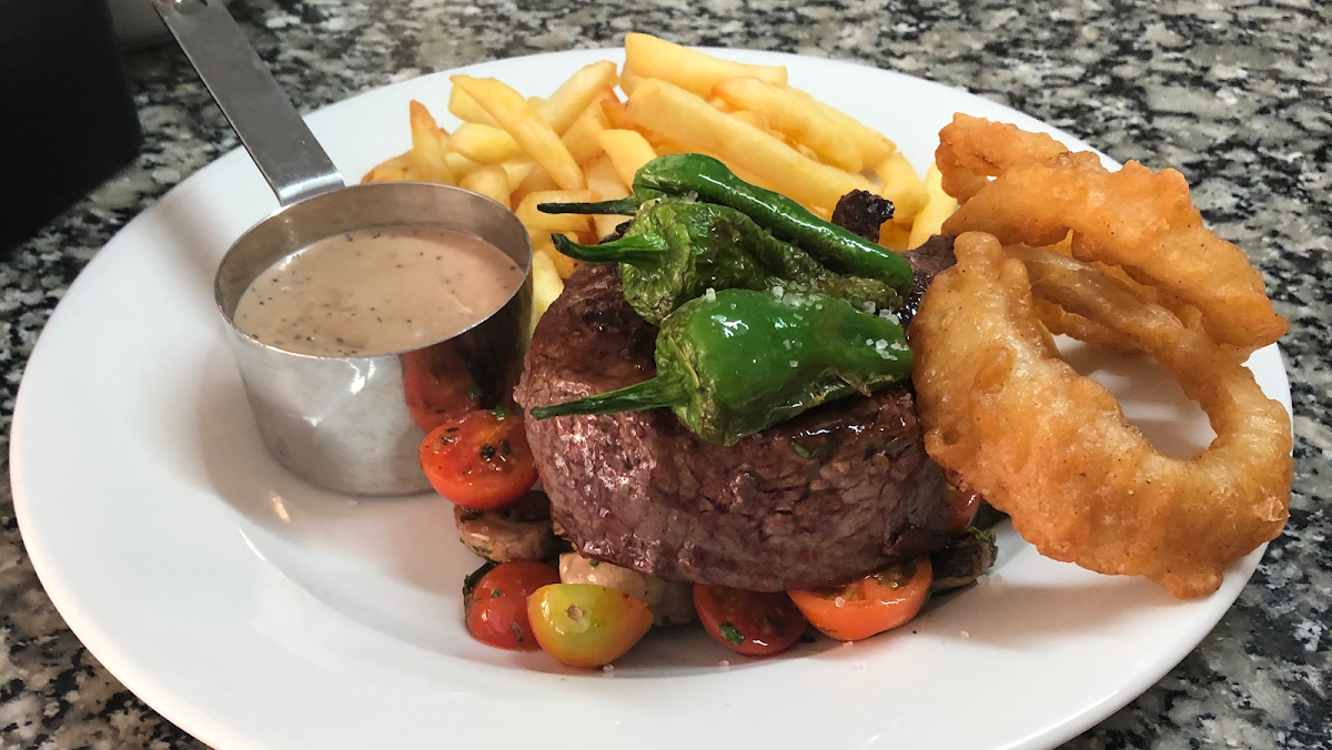 Smith's Cafe-Bar-Restaurant