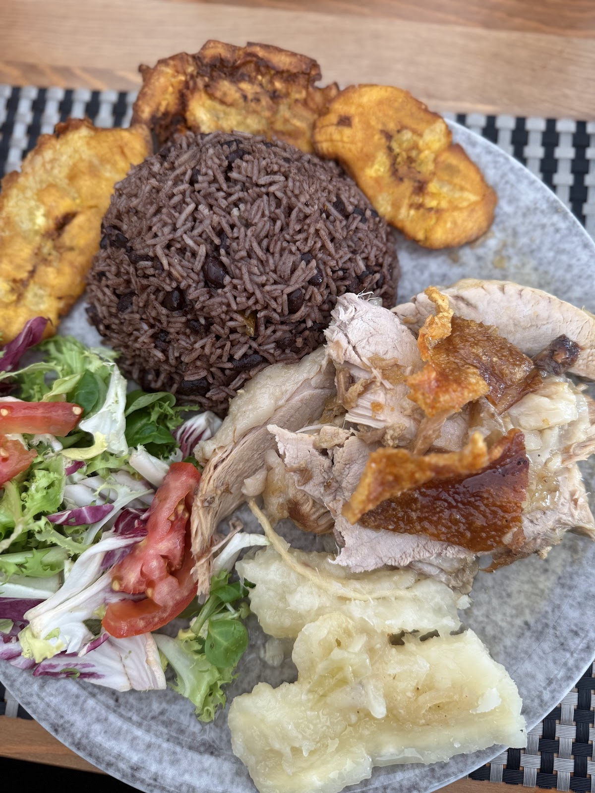 Bar cafeteria el gallo cubano 1
