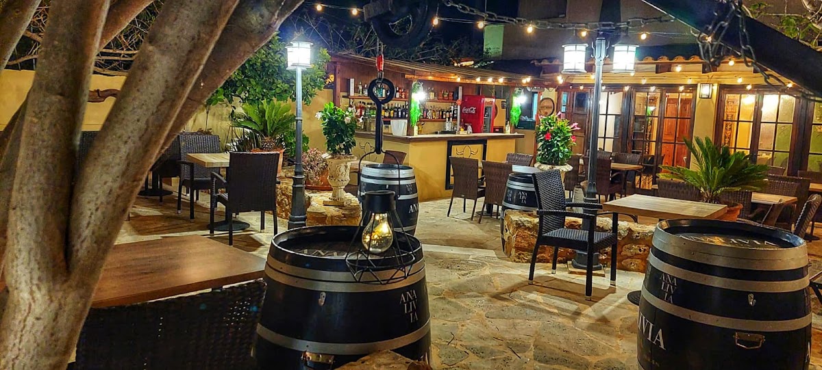 Perla Negra Grill