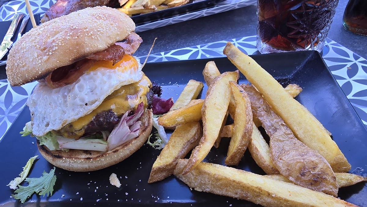 Perla Negra Grill