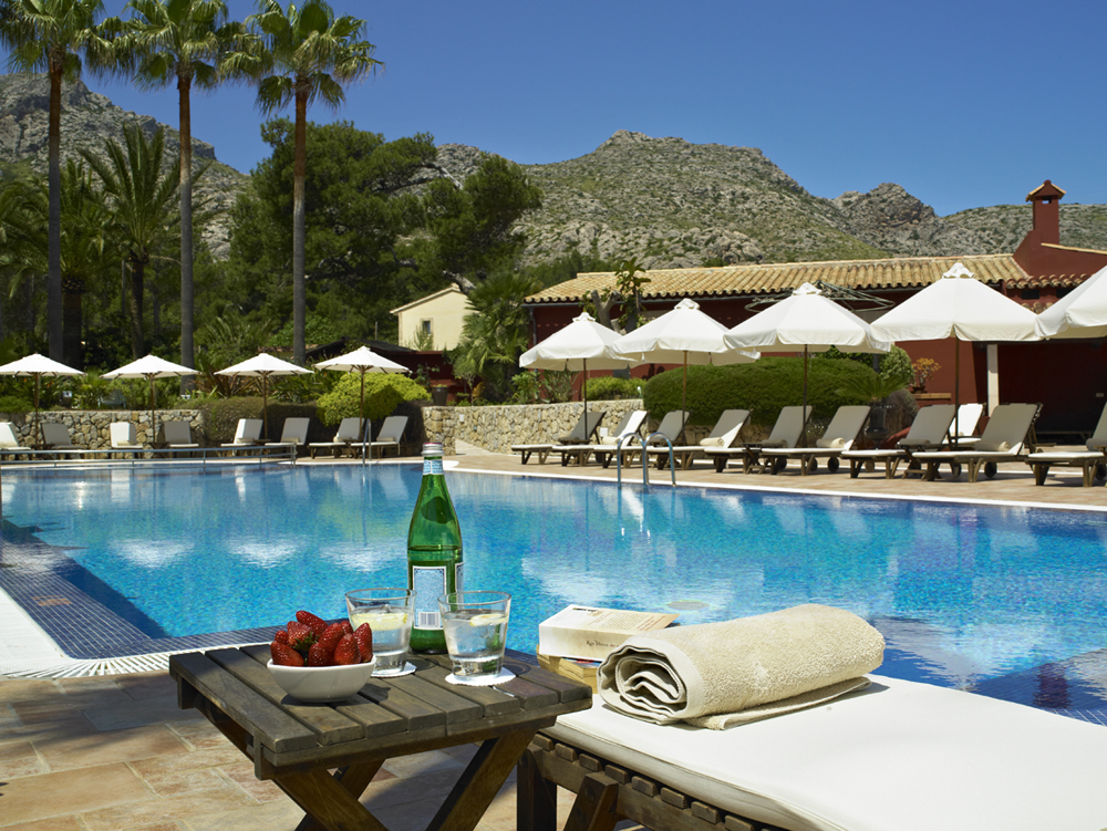 Cala Sant Vicenc Hotel