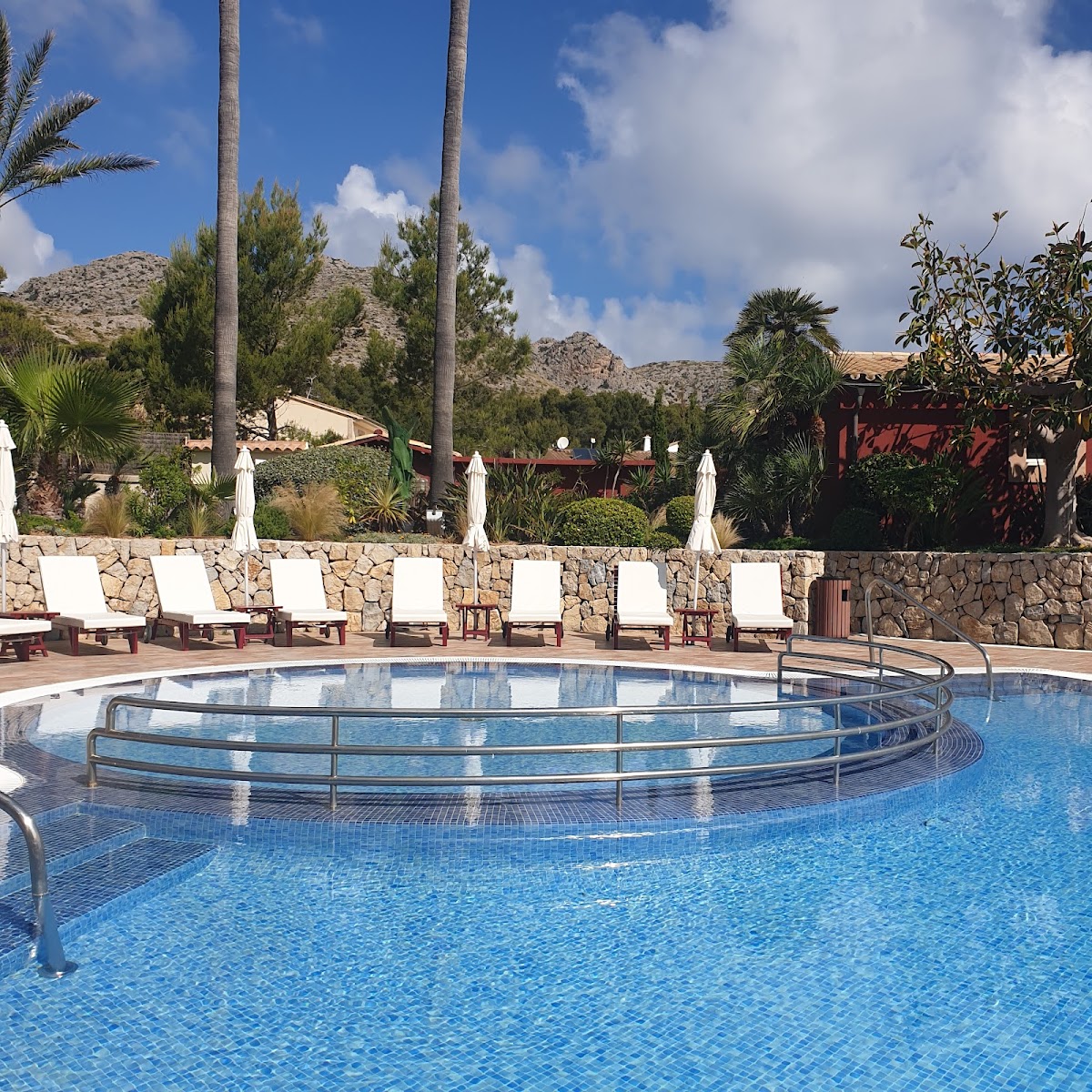 Cala Sant Vicenc Hotel