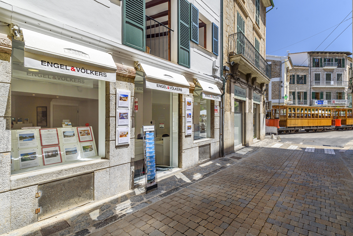 Engel & Völkers Sóller - Real Estate Agent
