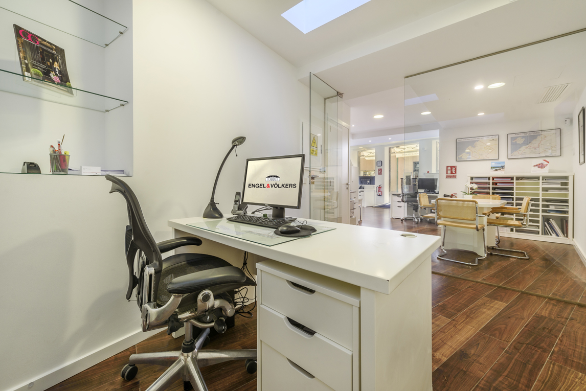 Engel & Völkers Sóller - Real Estate Agent