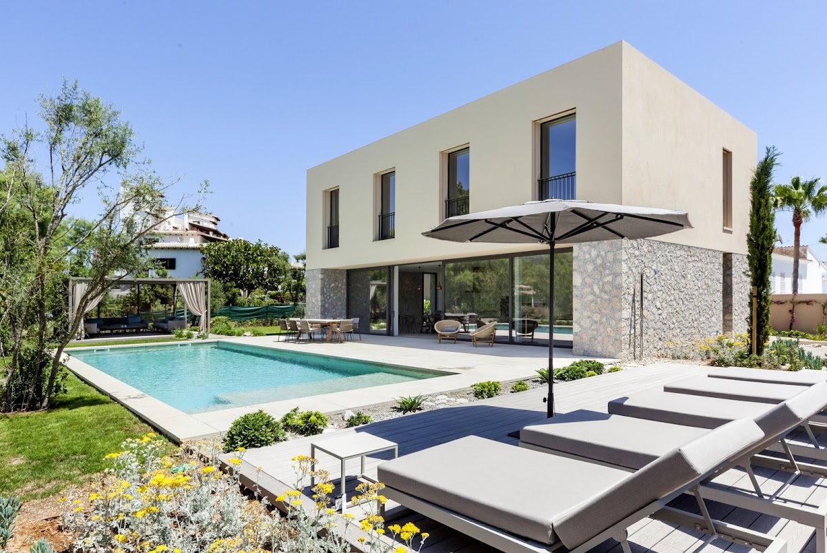 Riusech Estate Agents