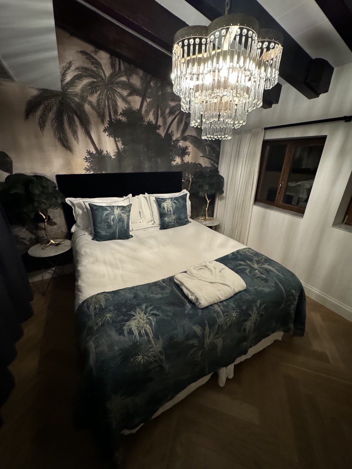 Ocho Suites & Kitchen