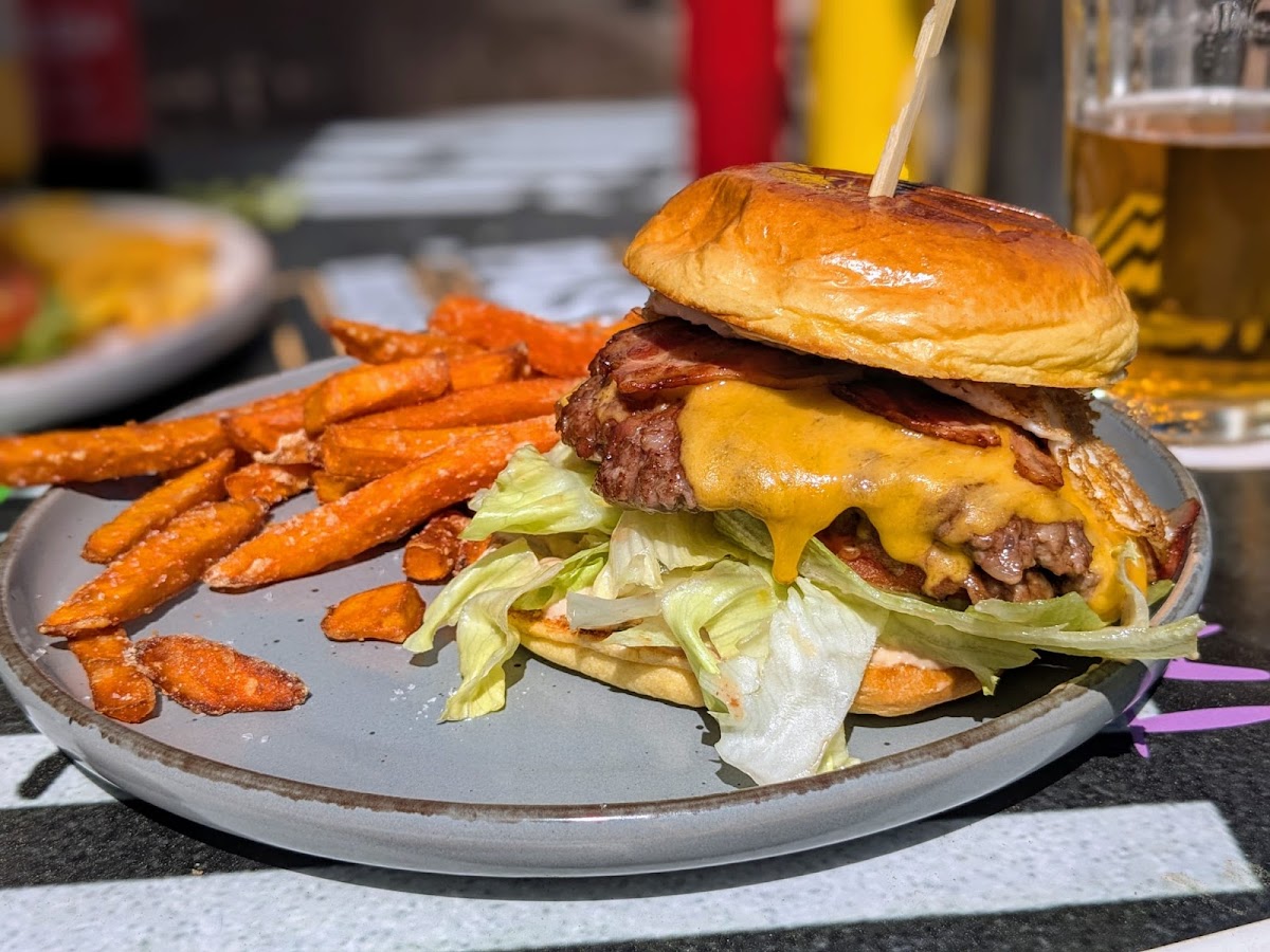 Paso Obligado | Hamburguesas en Alcudia