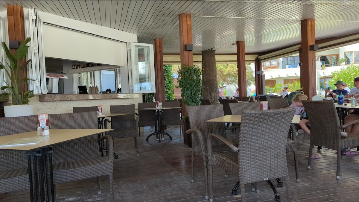 Beach Restaurant Pizzeria