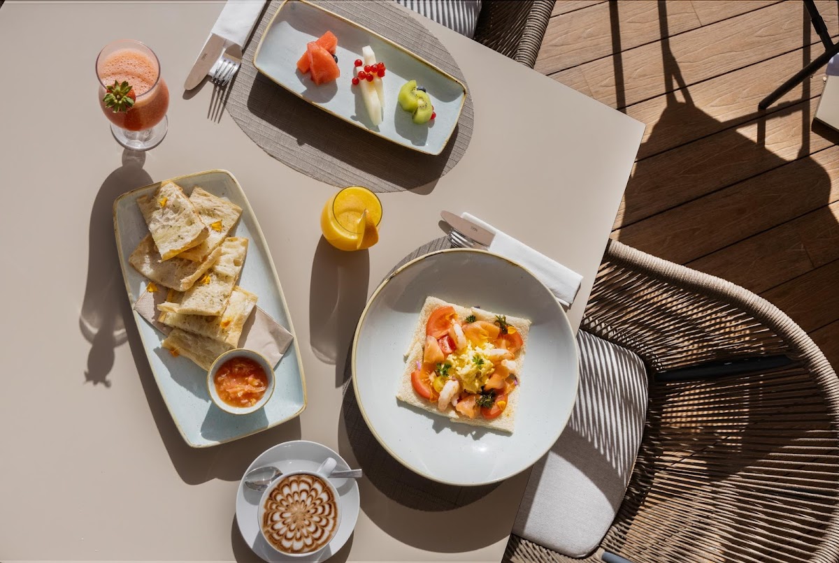 Mirablau Beach Bar & Restaurant