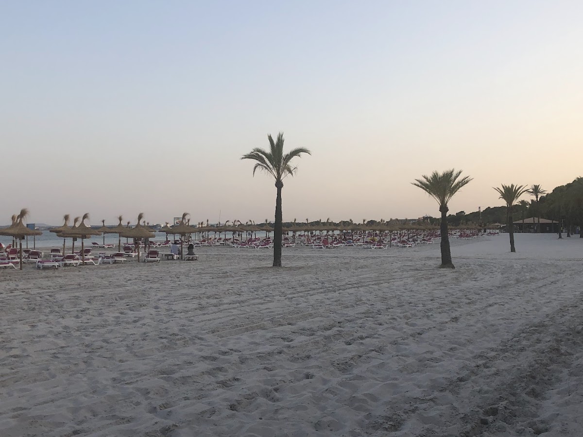 Mirablau Beach Bar & Restaurant
