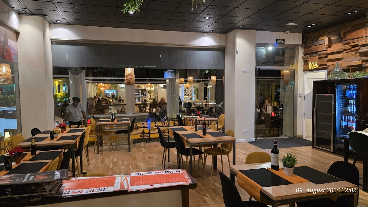 Taj Indian Restaurant & Bar
