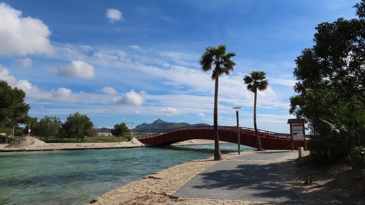 El puente rojo