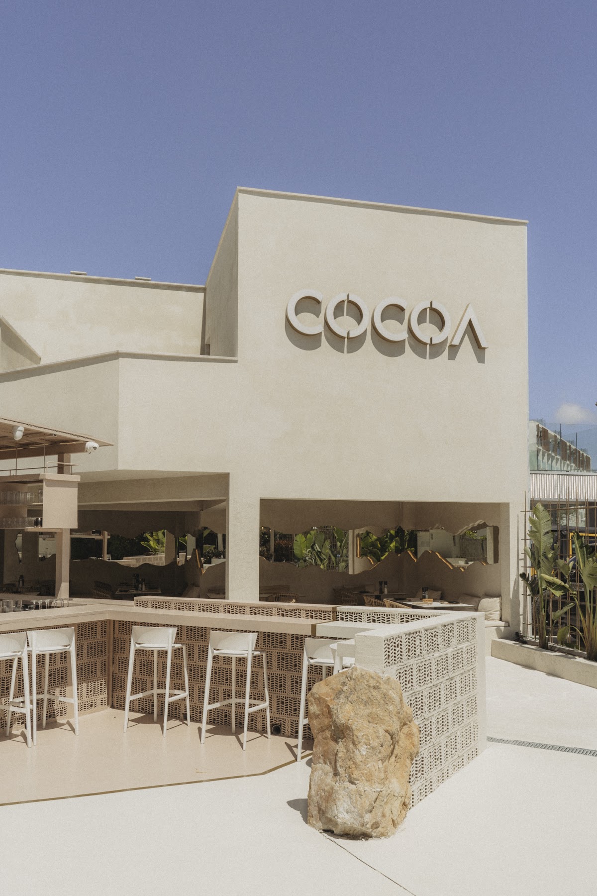 COCOA Restaurant / cocktails