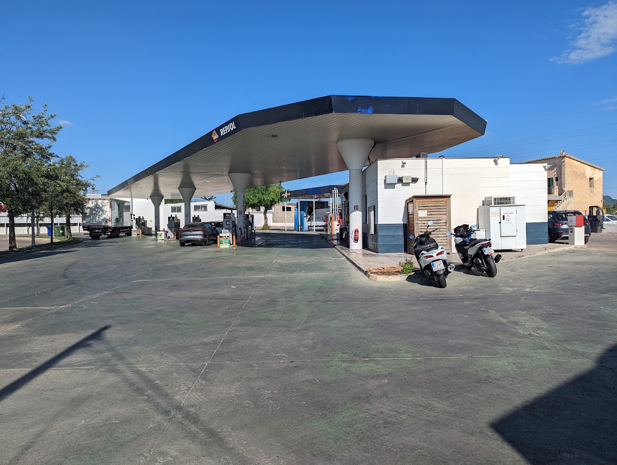Estación de Servicio Repsol