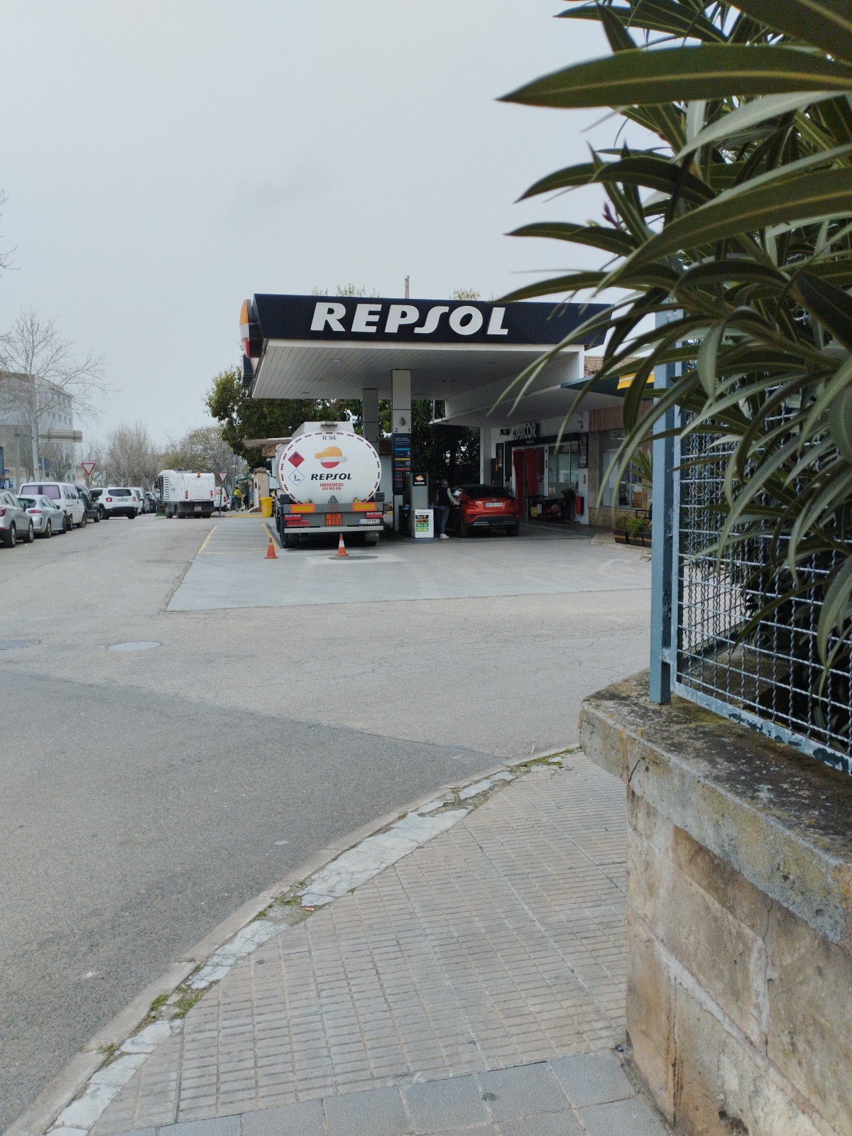 Estación de Servicio Repsol
